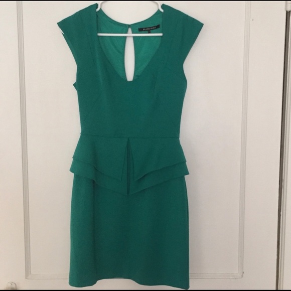 Green dress made by designer Black Halo size 2 - Picture 3 of 4